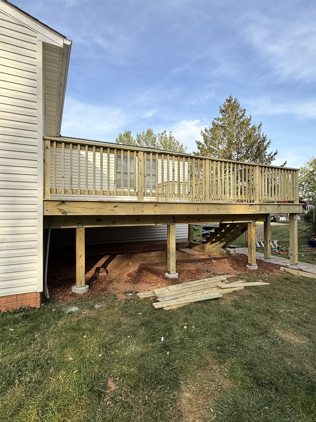 Wood deck corner and railing detail